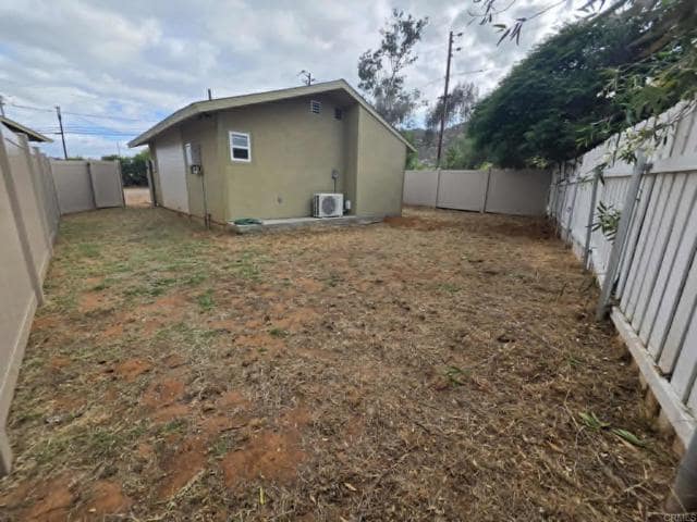 Building Photo - 10579 Oak Creek Dr