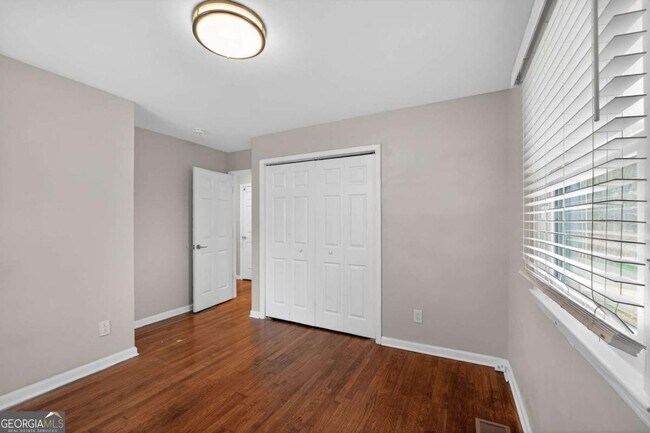 Building Photo - 1817 Goddard St SE