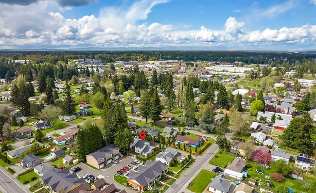 Building Photo - 1319 Golf Club Rd SE