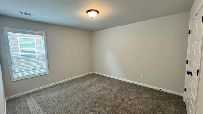 Building Photo - 3762 Dover Run Ln