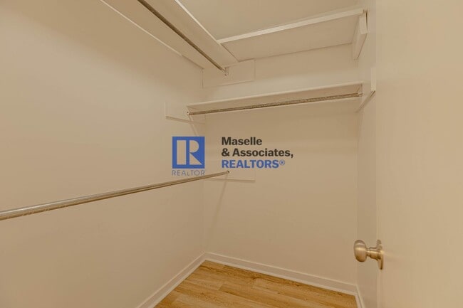 Building Photo - Charming 4-Bed, 2.5-Bath Home in the Heart...