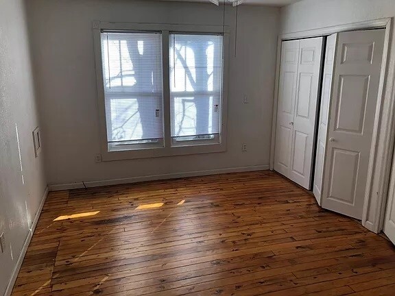 Building Photo - 607 Snow St