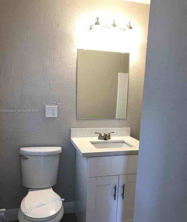 Building Photo - 4882 Pine Cone Ln