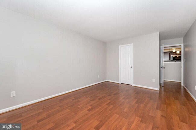 Building Photo - 20507 Shadyside Way