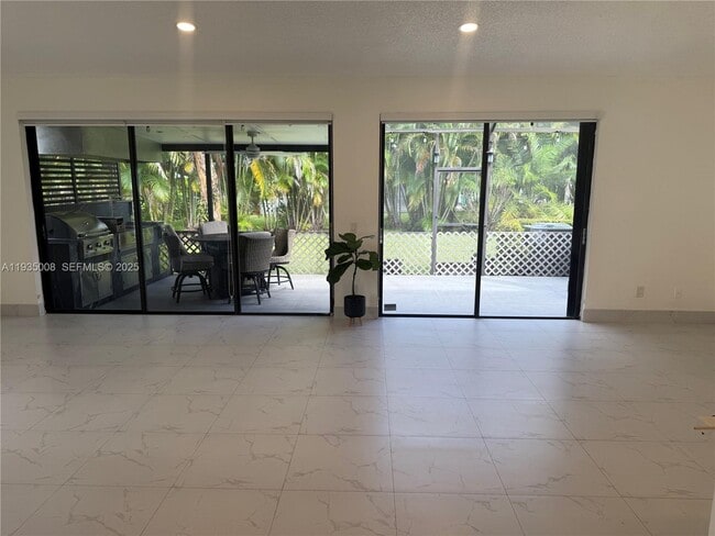 Building Photo - 9869 NW 52nd Terrace