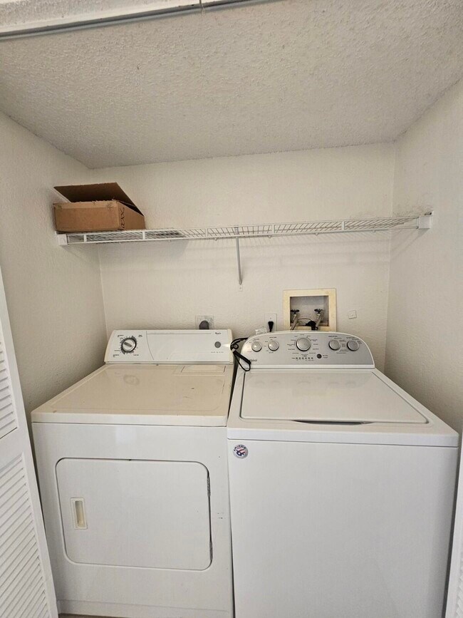 Building Photo - 1760 Windorah Way