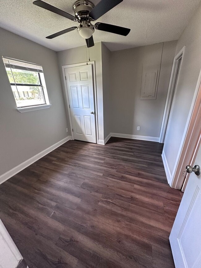 Building Photo - 1507c O'Neal Dr