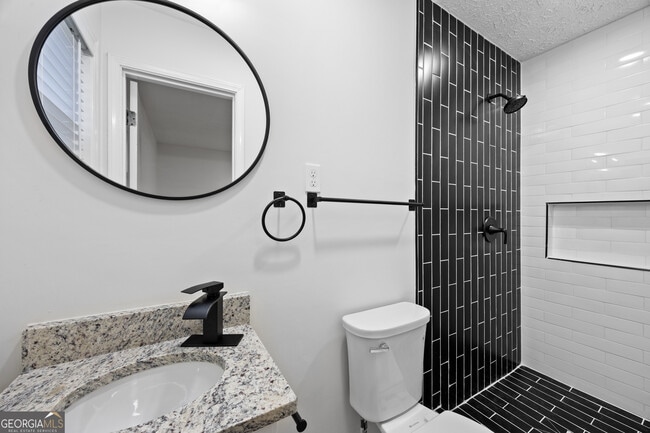 Building Photo - 1517 Colony East Cir