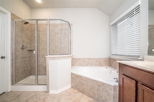 Building Photo - 1020 Rose Garden Dr