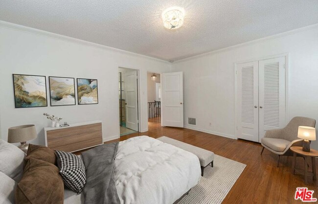 Building Photo - 3986 Hepburn Ave