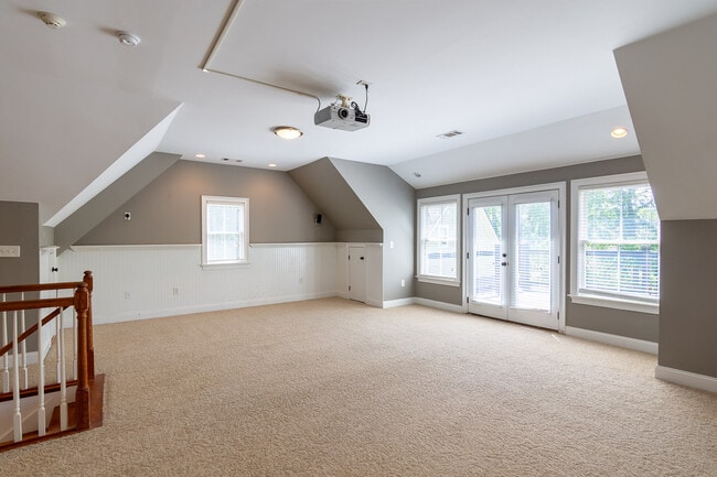 Building Photo - 202 Lagoon Dr