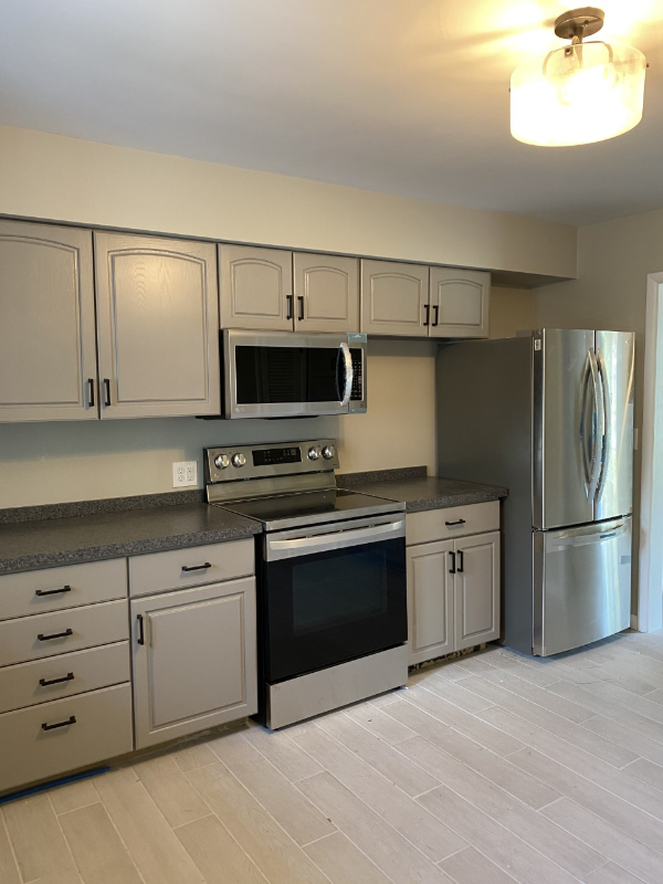 Building Photo - 102 Chaumont Dr