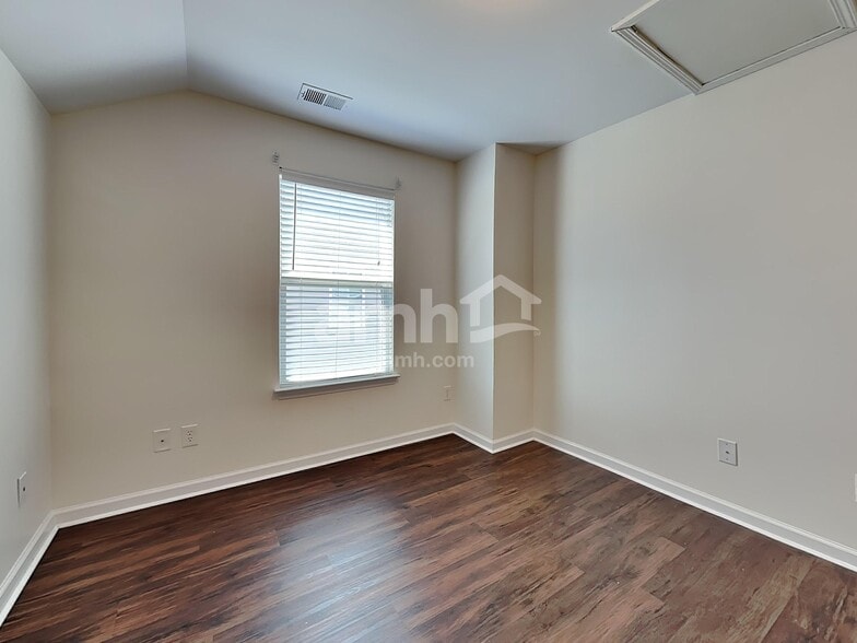 Building Photo - 285 Oglethorpe Cir