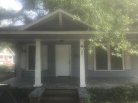 Building Photo - 326 E Chestnut St