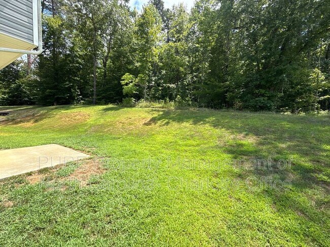 Building Photo - 613 Oak Forest Lane