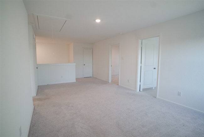 Building Photo - 3210 Spanish Oak Ln