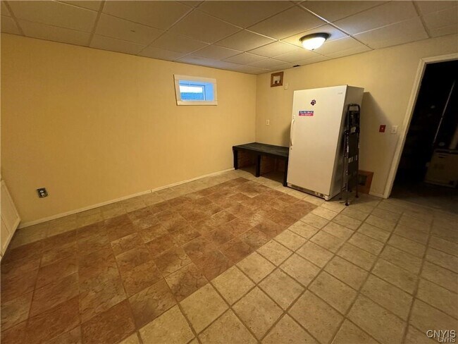 Building Photo - 25345 Bonney Rd