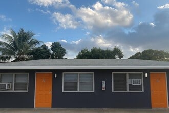 Building Photo - 2865 NW 22nd Ave