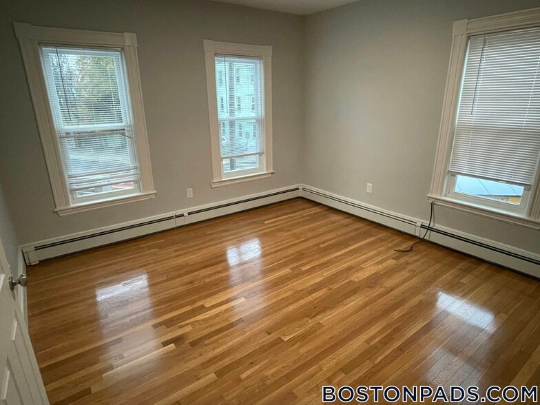 Building Photo - 1922 Columbus Ave