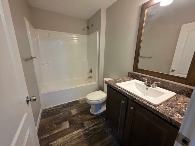 Building Photo - 4548 Spruce Ct