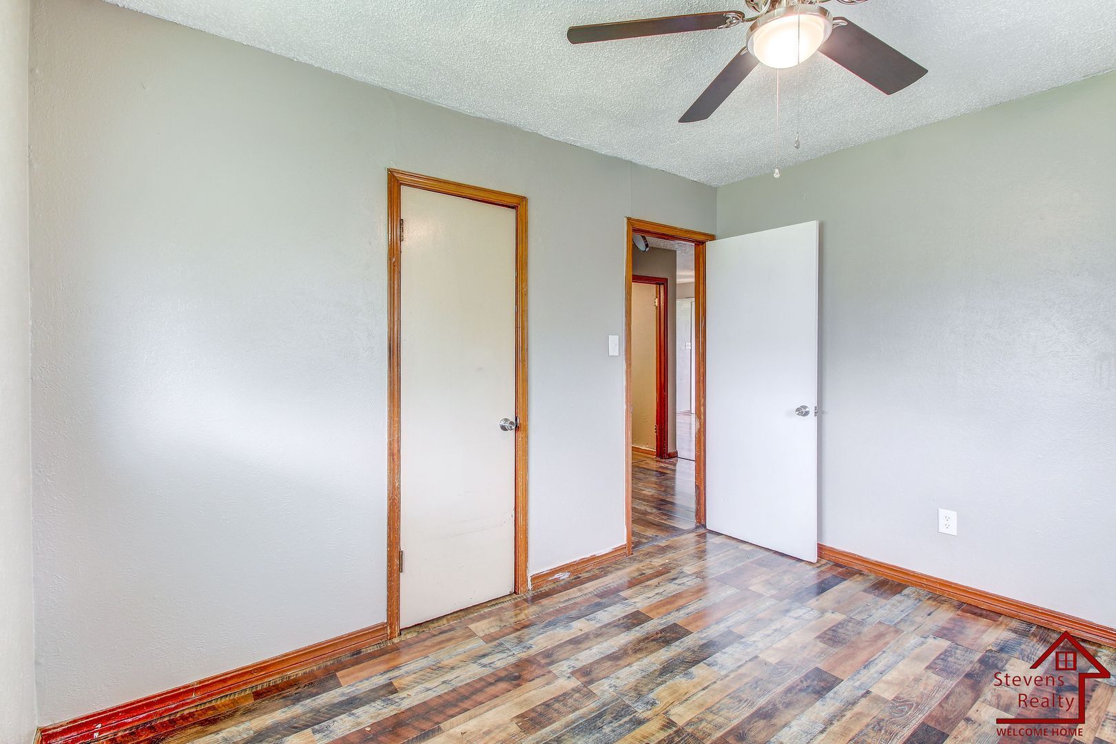 Building Photo - 1436 NW Ozmun Ave