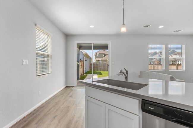 Building Photo - 313 Cherry Blossom Ln