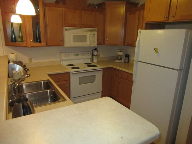 Building Photo - 114 Pilgrim Dr