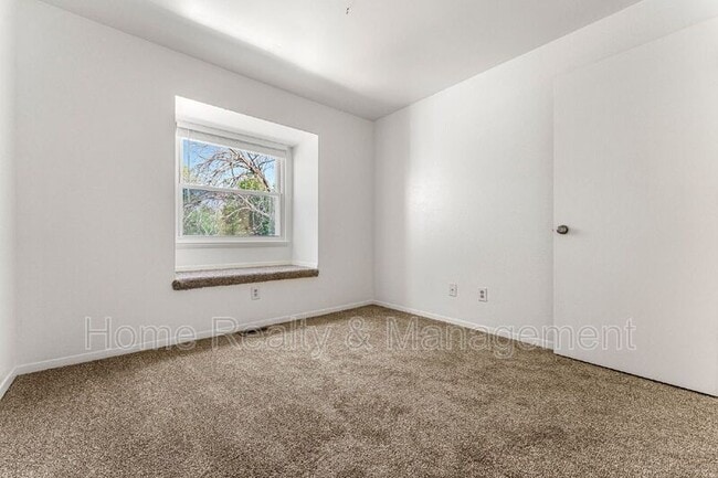 Building Photo - 13313 Birch Cir