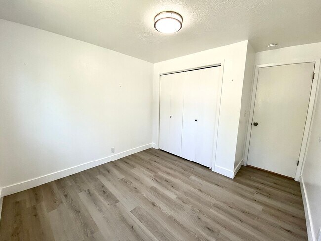 Building Photo - 3 bedroom 2 Bath 2 Car Garage Single Level Home near Micron and BSU