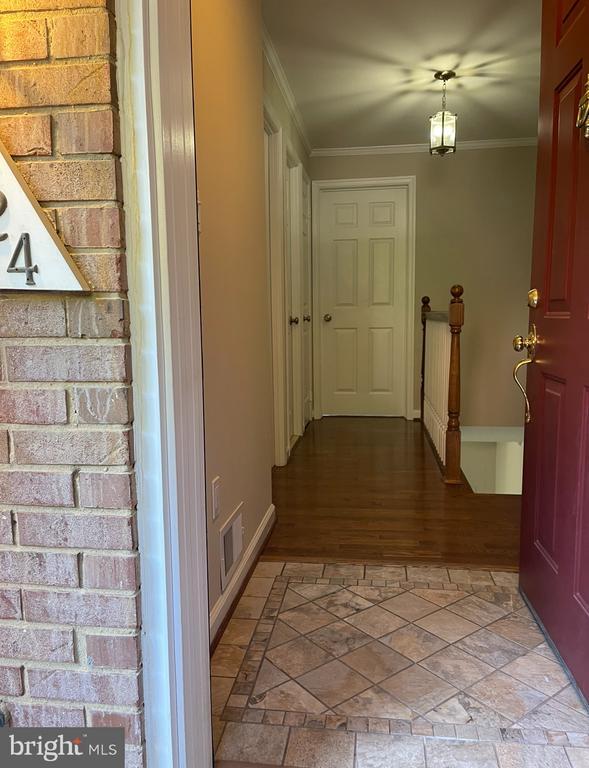 Building Photo - 8024 QUARRY RIDGE Way