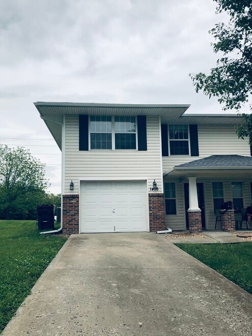 Building Photo - 1416 SE Henley Ct