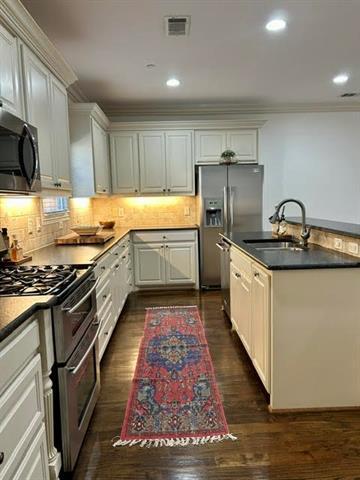 Building Photo - 4153 Hyer St