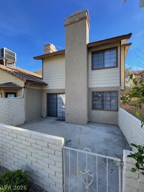 Building Photo - 3283 Dawnflower St