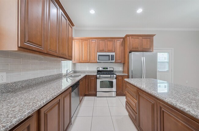 Building Photo - 15210 Addicks Stone Dr