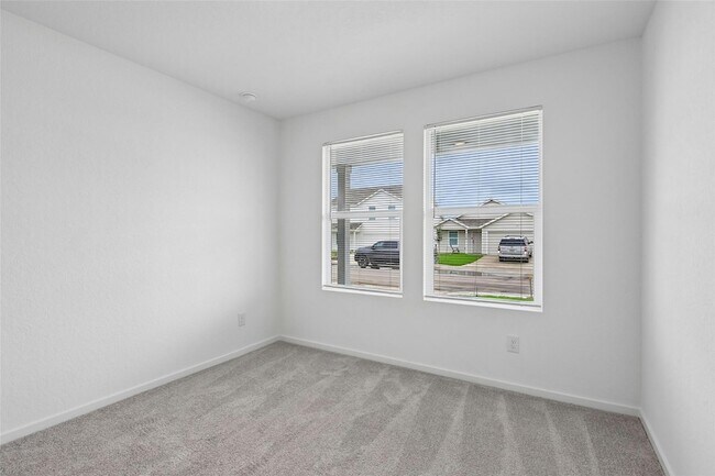 Building Photo - 3188 Dispatch Dr
