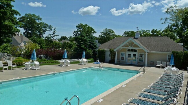 Building Photo - 107 Winding Ridge Rd