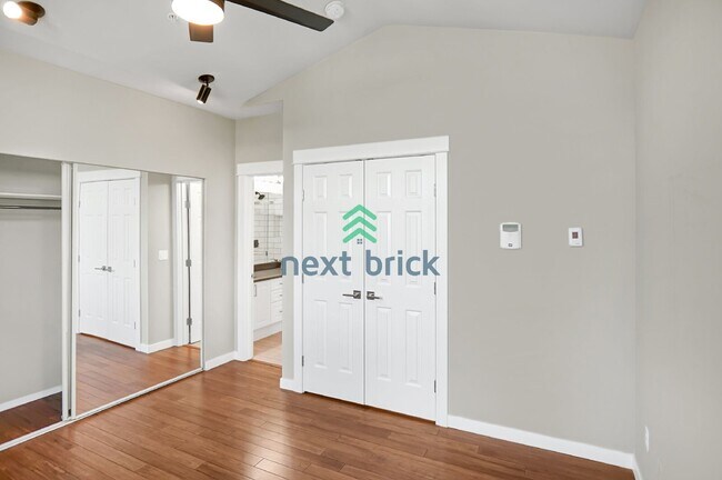 Building Photo - "Charming 2-Bed, 2.5-Bath Retreat in Bothell - Spacious 1157 Sq Ft Haven!"