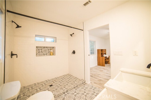 Building Photo - 43900 Carmel Cir