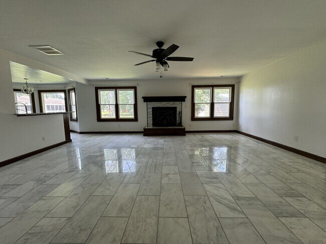 Building Photo - RARE OPPORTUNITY TO LIVE IN PUNGO, NEAR MUNDEN POINT PARK! 3/2.5 SINGLE FAMILY HOME