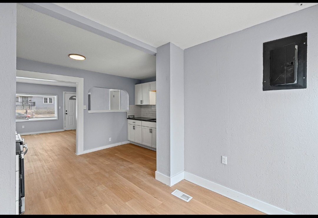 Building Photo - 5752 College Ave