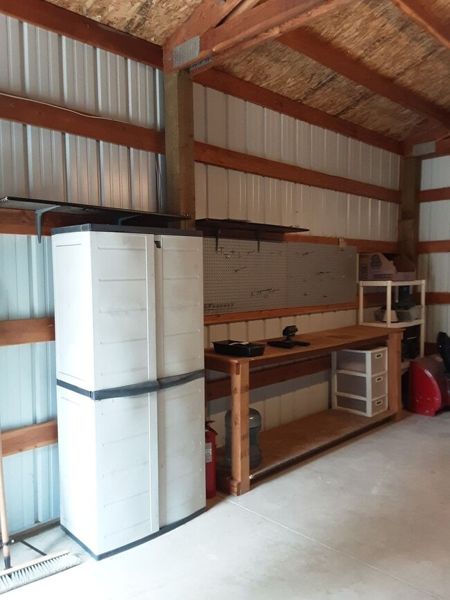 Building Photo - 274 Horseshoe Lake Rd