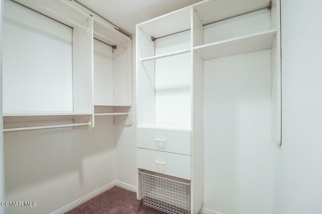 Building Photo - 1046 Barrow Ct