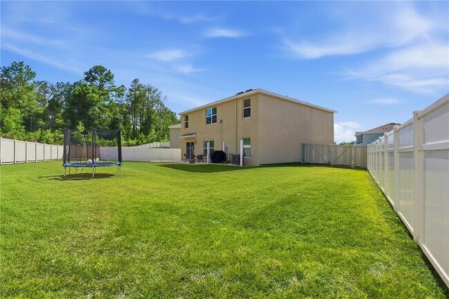 Building Photo - 6761 SE 3rd Lp