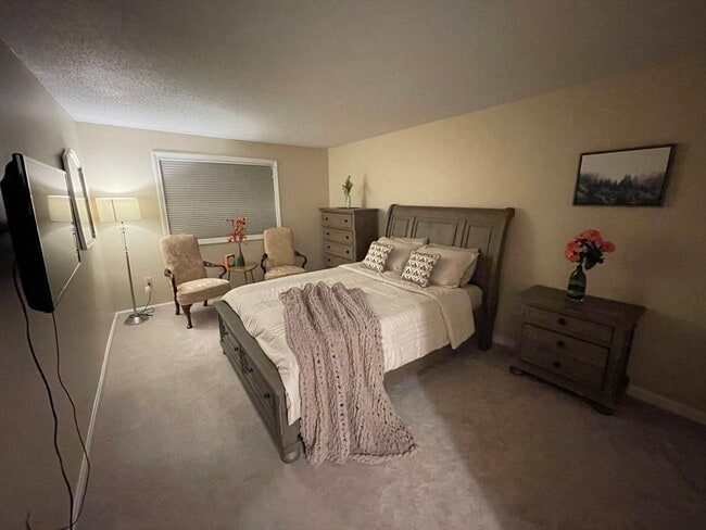 Building Photo - 1410 Franklin Crossing Rd