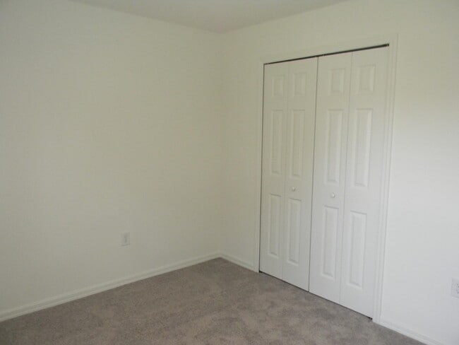 Building Photo - 491 Windswept Ave SW