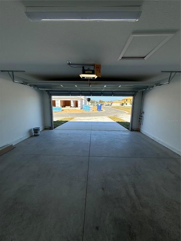 Building Photo - 4625 Orchard View Aly