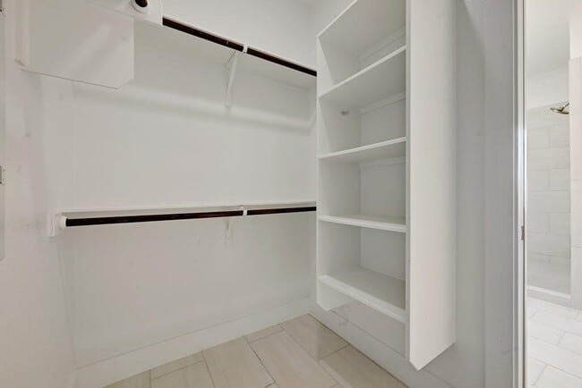 Building Photo - 3115 Chennault St
