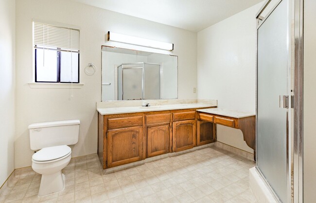 Building Photo - Clovis Home for Rent