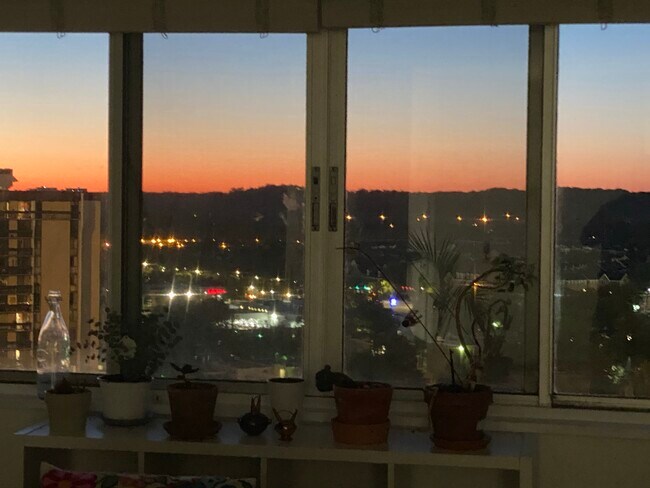 Building Photo - 5340 Holmes Run Pkwy