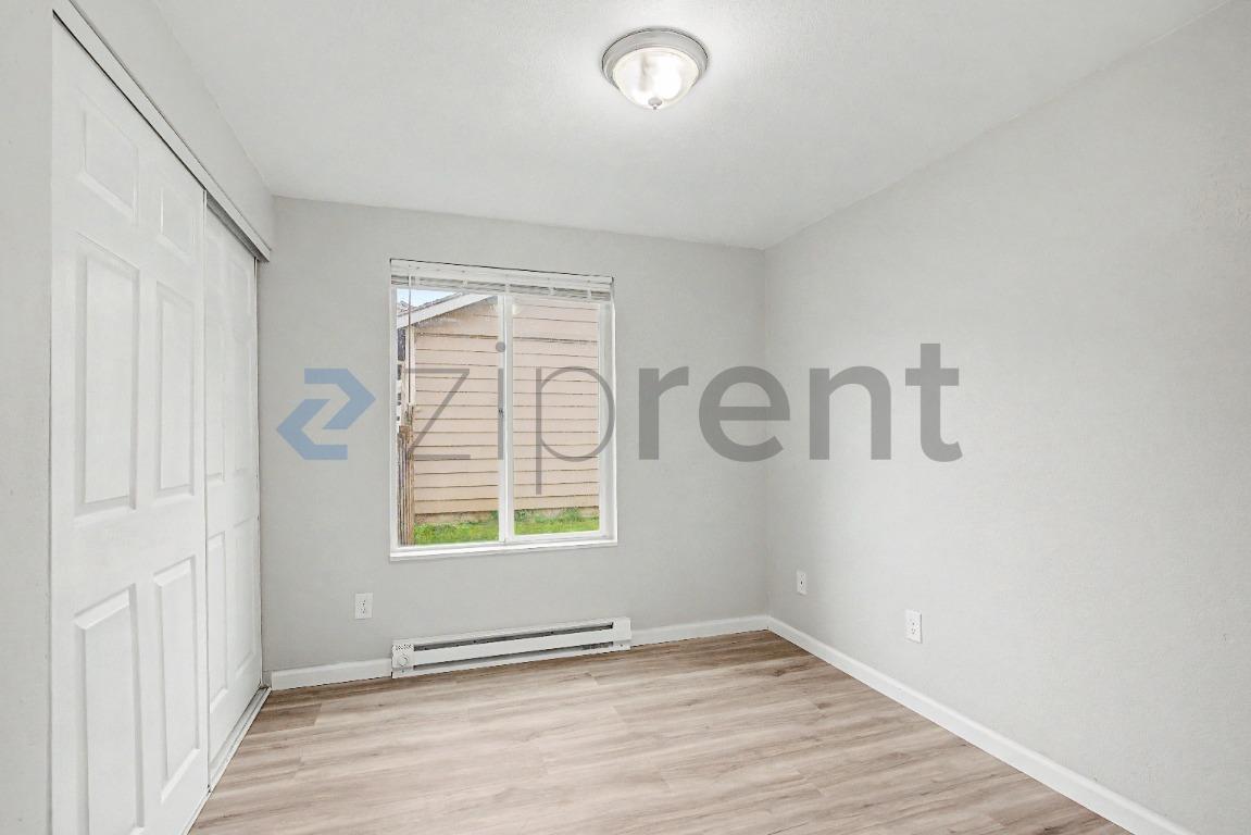 Building Photo - 9660 SW Prairie Terrace